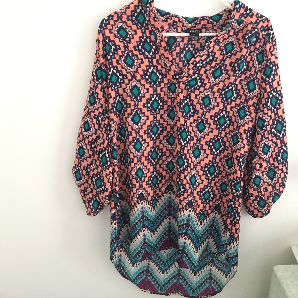 Rue 21 Peachy, Pink and Teal Diamond Tunic